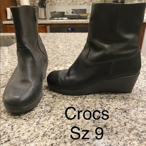 Crocs booties